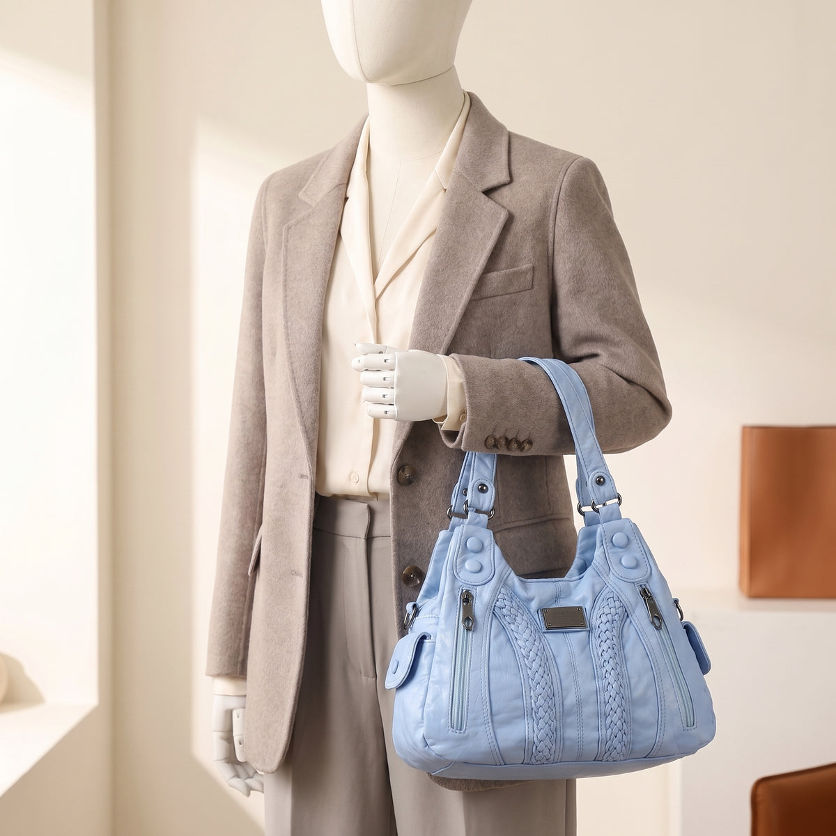 Sac souple femme Lola à poches zippées